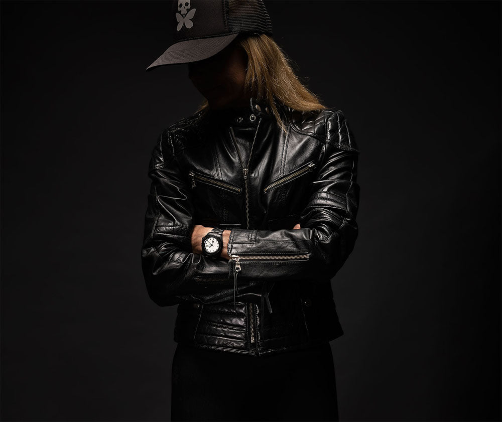 AN ALL BLACK FIT + A WATCH = ELEVATED + TIMELESS