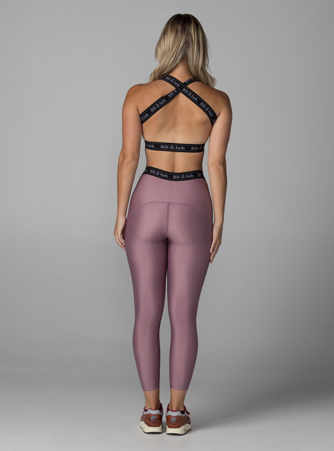 betty designs BDlab sportswear apparel for women legging