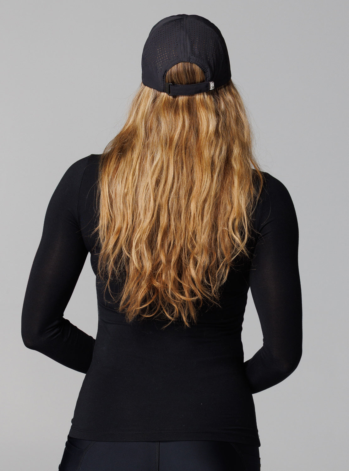 betty designs run cap