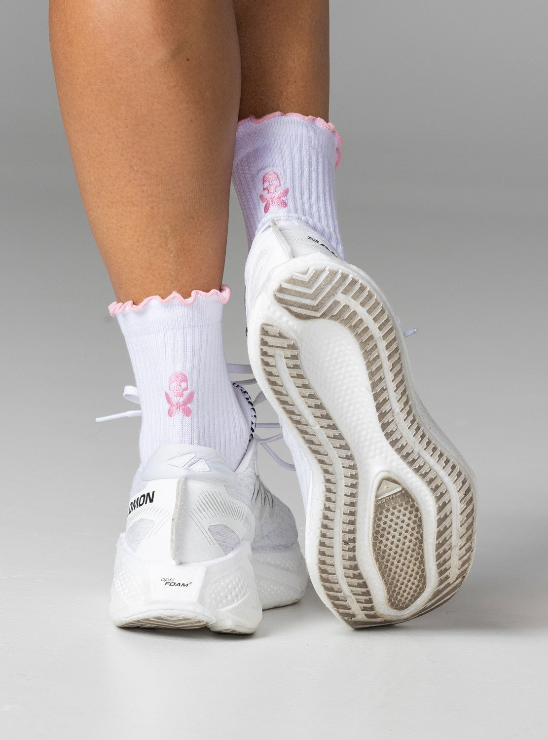 betty designs ankle sock with ruffle pink