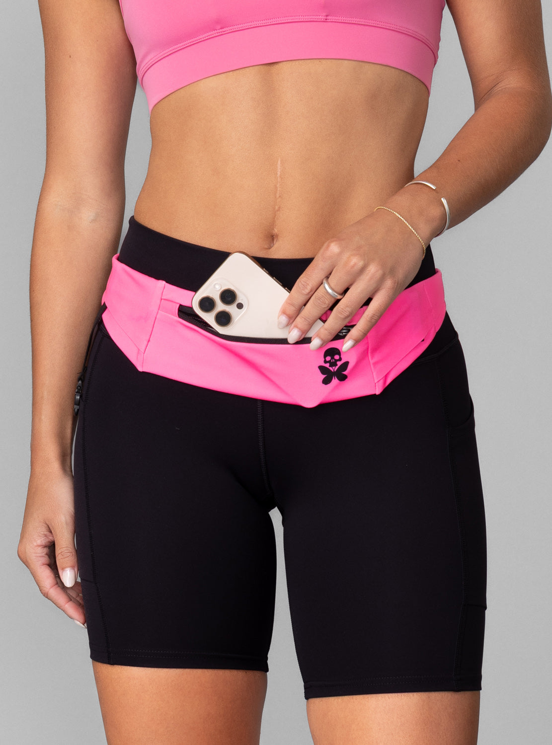 betty designs run belt with phone pocket