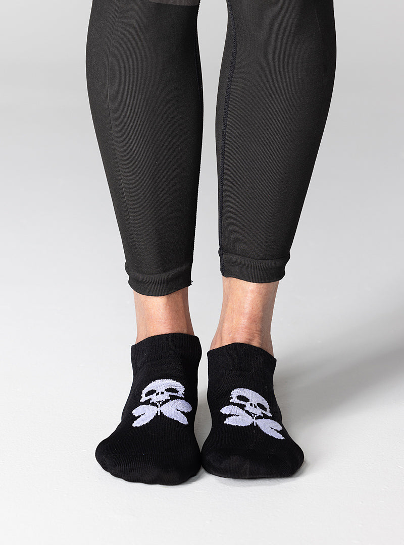 betty designs signature no show socks