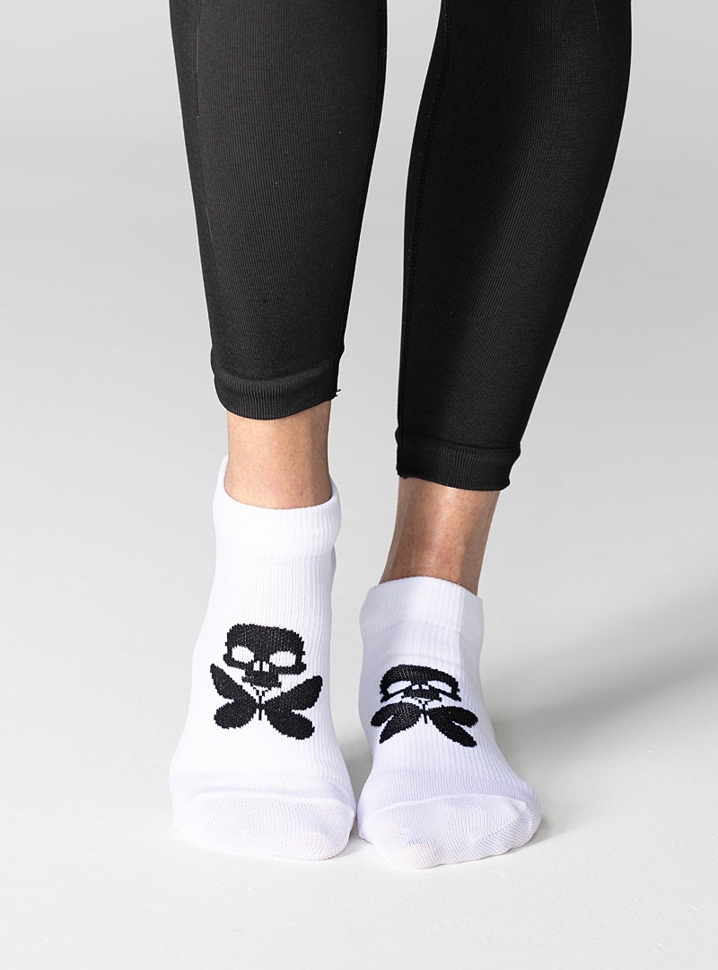 betty designs signature no show socks