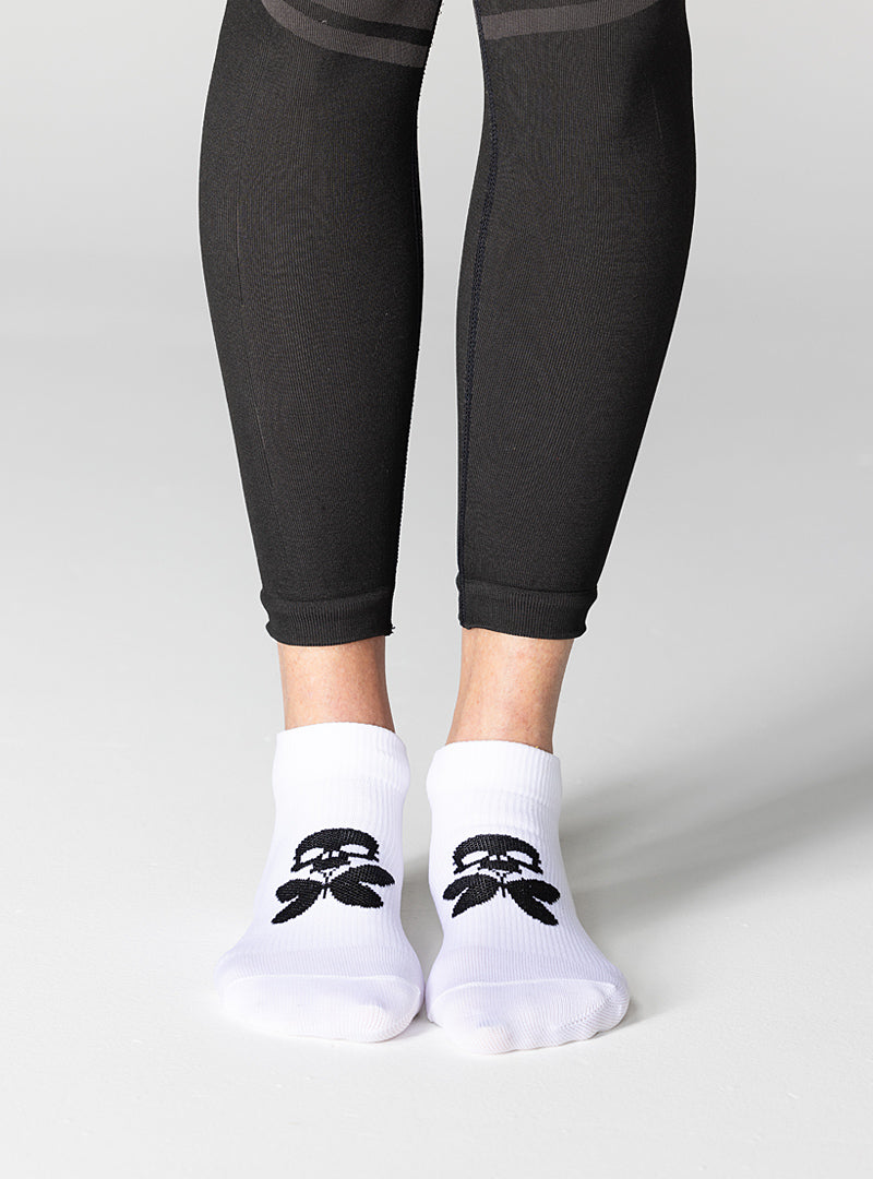 betty designs signature no show socks
